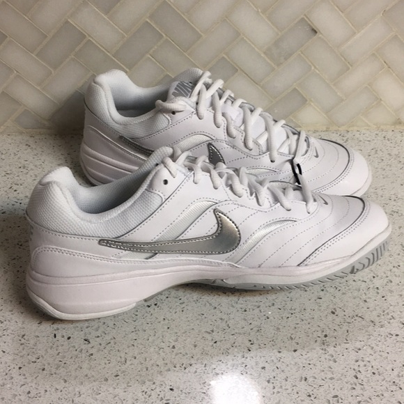 nike women's court lite tennis shoes review